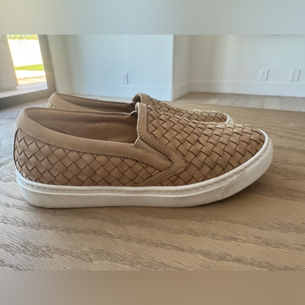M. Gemi Woven Slip On Sneaker Brown Size 6.5-7